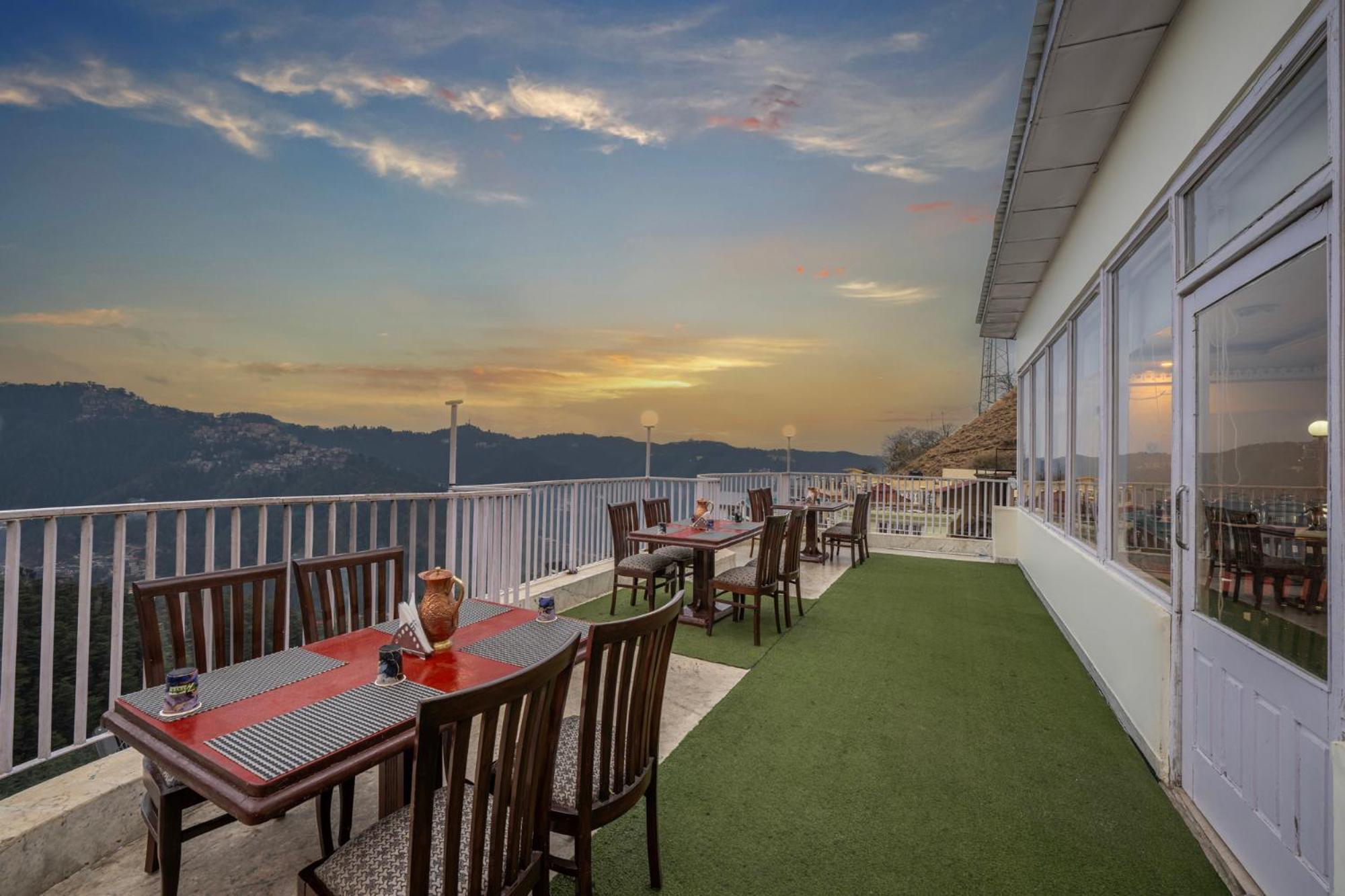 Апарт отель Seven Hills Shimla By Him Haults Hospitality Экстерьер фото